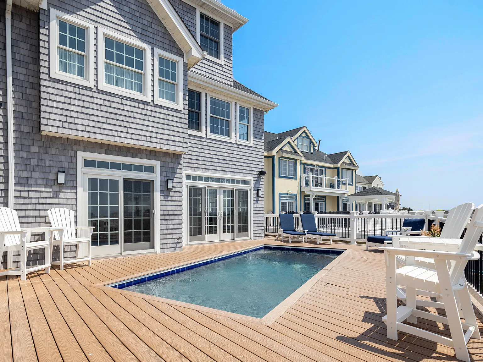 Dunecrest by Rove Travel | 6BR | Oceanfront with Heated Pool — Photo 3