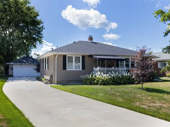 3610 Greengarden Blvd, Erie, PA 16508