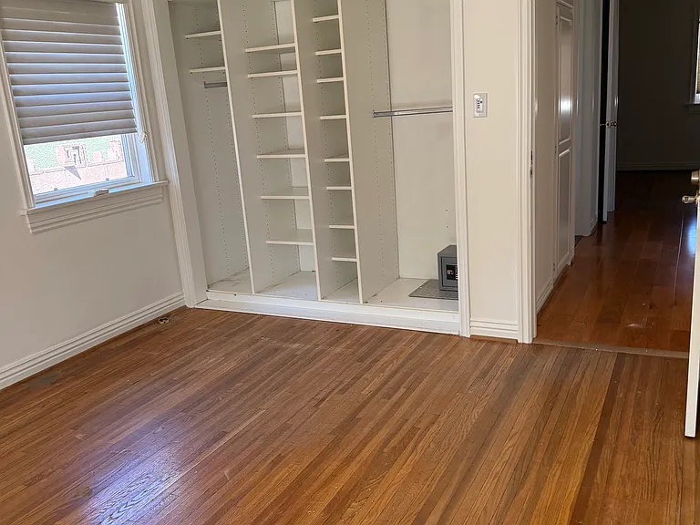 1518 N Naomi St — Photo 6