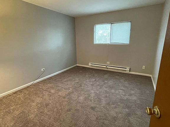 3rd image of 1538 Crimson Ln #1B