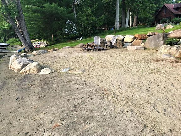 5th image of 149 E Shore Dr