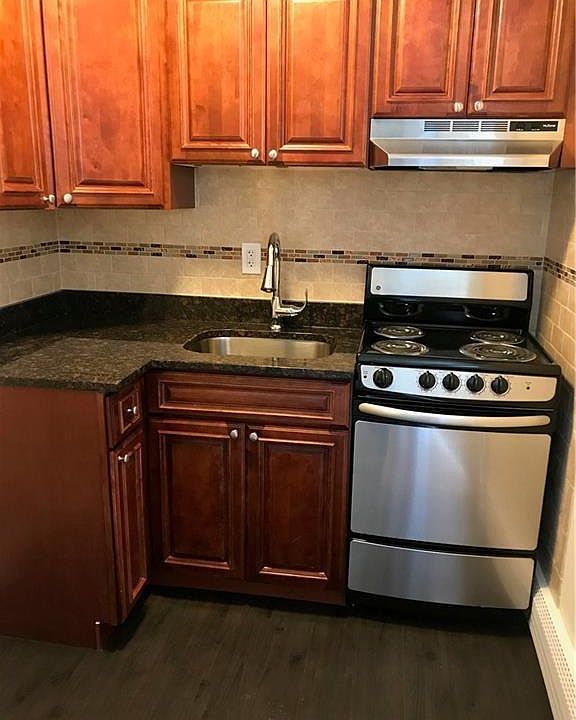 1st image of 292-1K Piermont Ave