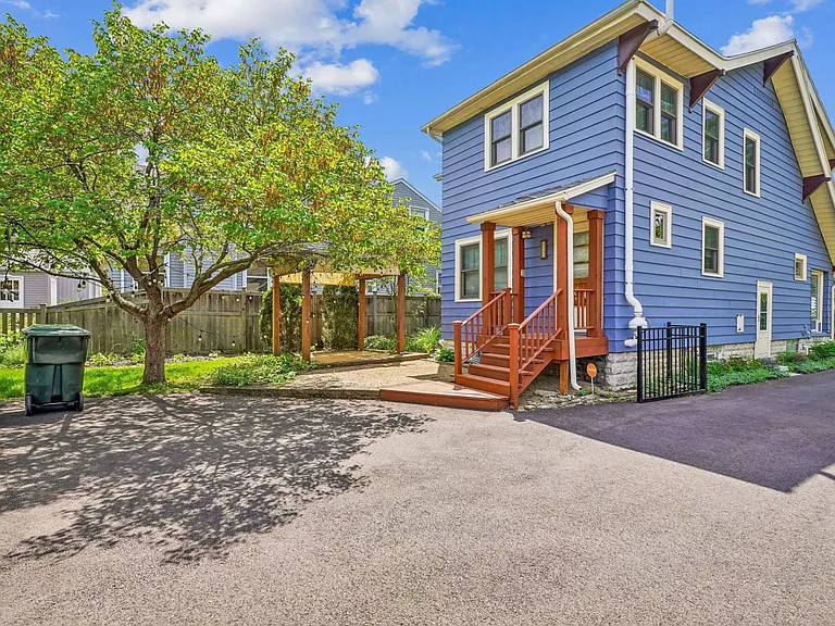 94 Acton Rd — Photo 3