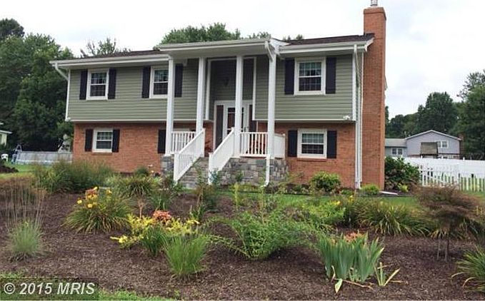 1st image of 836 Salem Dr