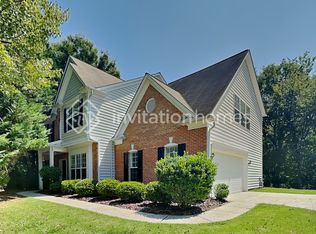 6858 Guinevere Dr, Charlotte, NC 28277