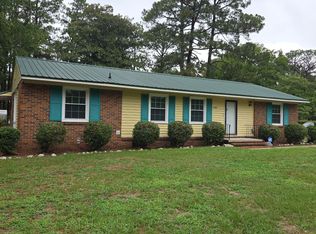 4202 Coventry Rd, Fayetteville, NC 28304