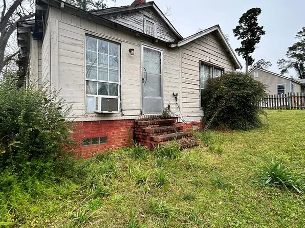 701 Mitchell Ave, Albany, GA 31705
