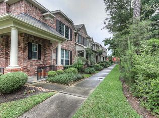 31 Medley Ln, Spring, TX 77382