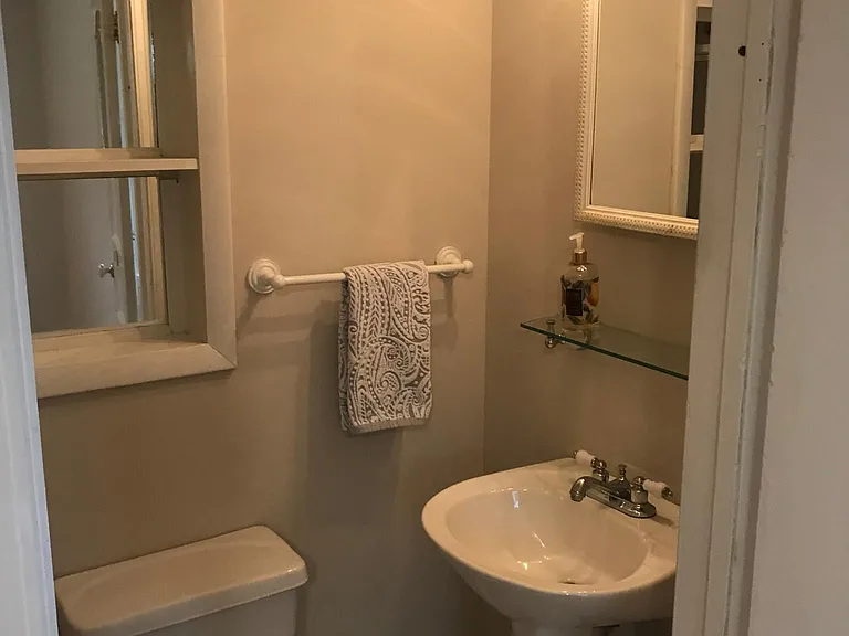 1320 Poplar Ave — Photo 10