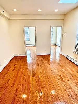 Rented by Amorelli Realty | media 21