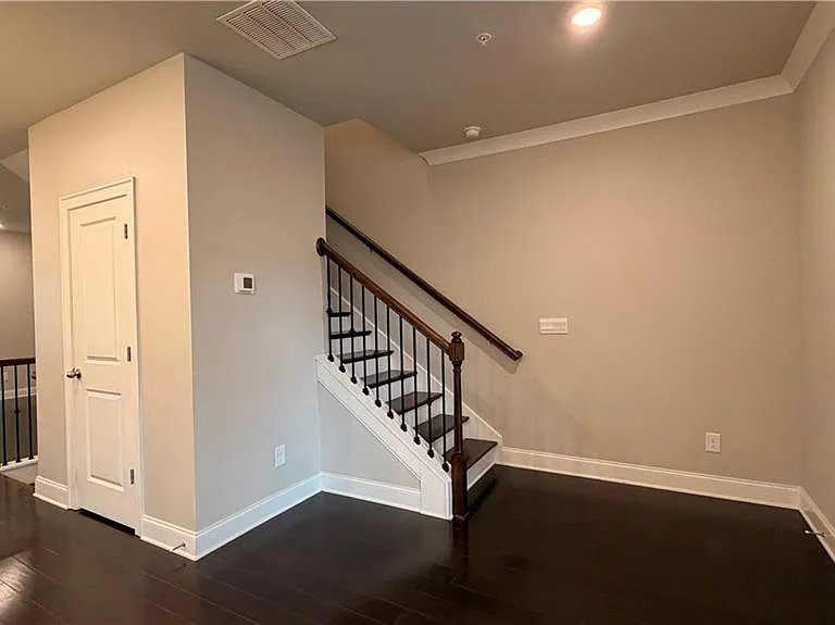 1012 Knoxboro Ln — Photo 21