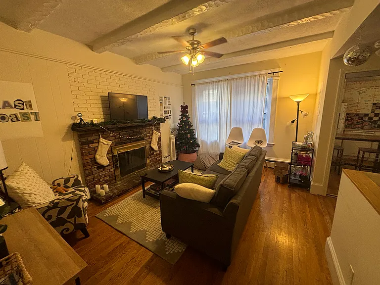 499 Park Dr #3 — Photo 4