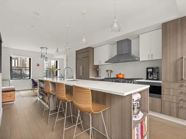 71 Greene Avenue image 3 of 21