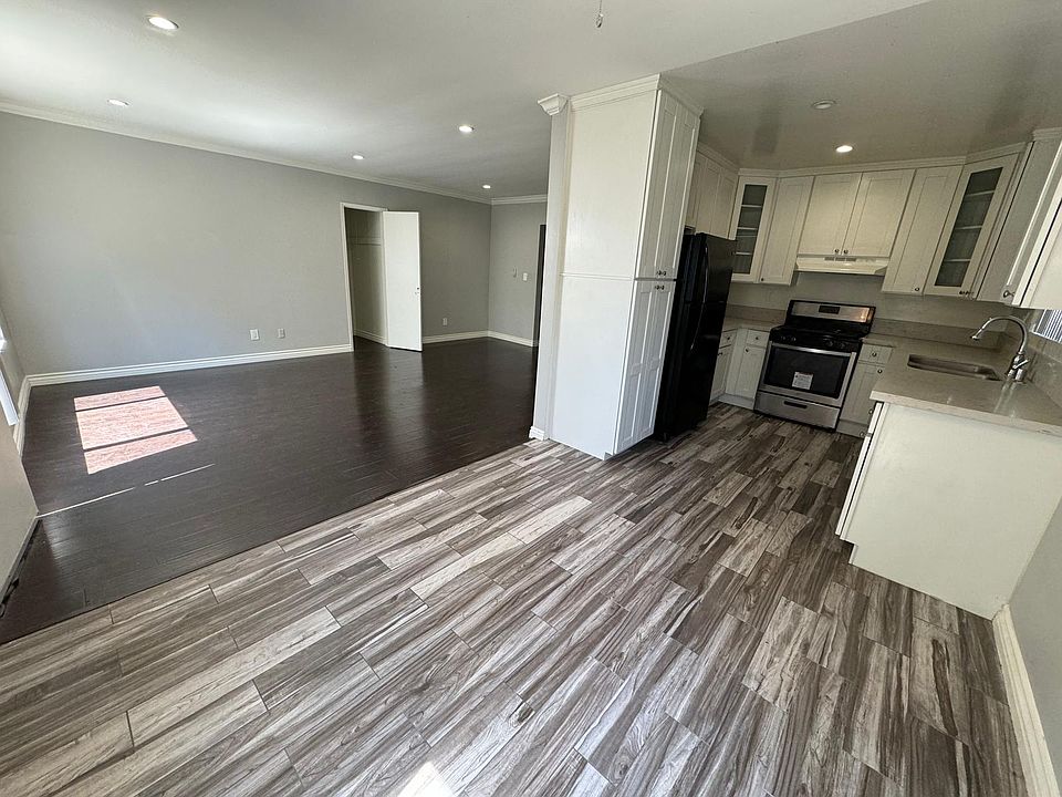 1st image of 1026 N Curson Ave APT 4