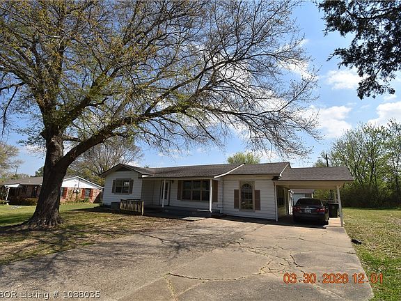 3rd image of 130 Comanche St