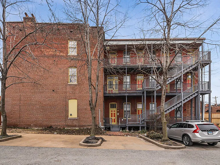 1901 Park Ave #2F — Photo 36