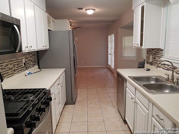 3rd image of 7202 Sandspring Ct