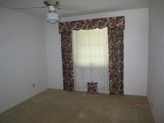 5th image of 327 Mizell St