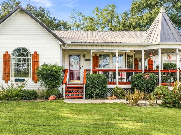 1052 3rd St SW, Sylvania, AL 35988