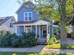 814 Pine St, Marquette, MI 49855