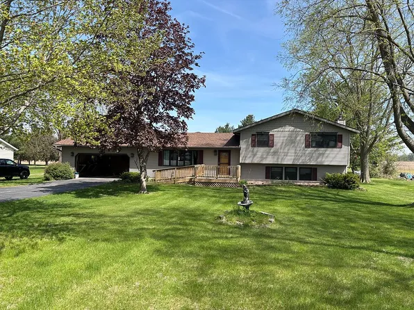 5699 Riverview Rd, Thomson, IL 61285