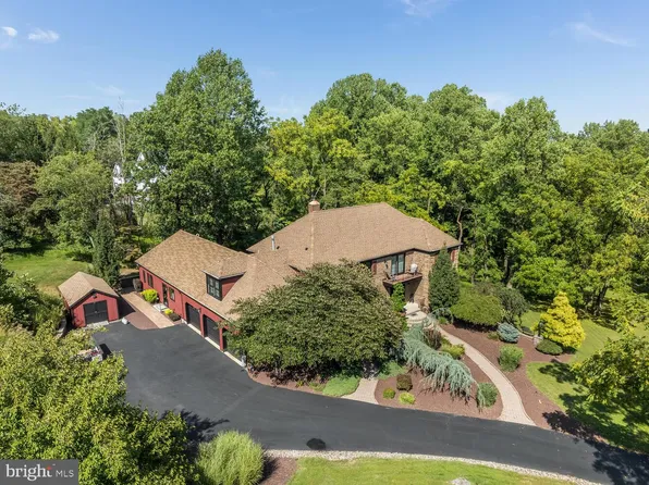 1 Bluebird Ct, Flemington, NJ 08822