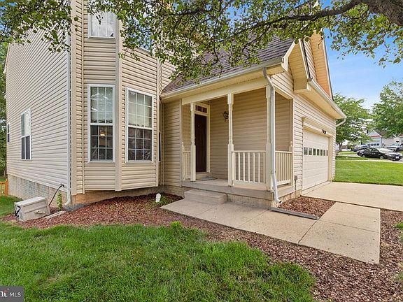 3rd image of 13026 Thrift Ln