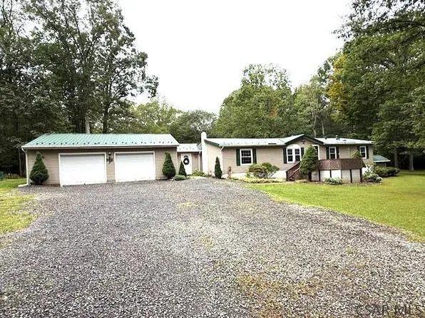 227 Green Briar Rd, Stoystown, PA 15563