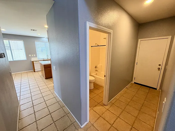 31141 Old Trail Cir — Photo 11