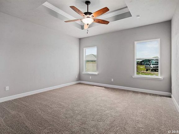 4th image of 22933 NW 5th Pl