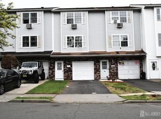 31 Larch St, Carteret, NJ 07008