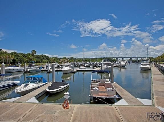 3rd image of 128 Harbor Village Pt S
