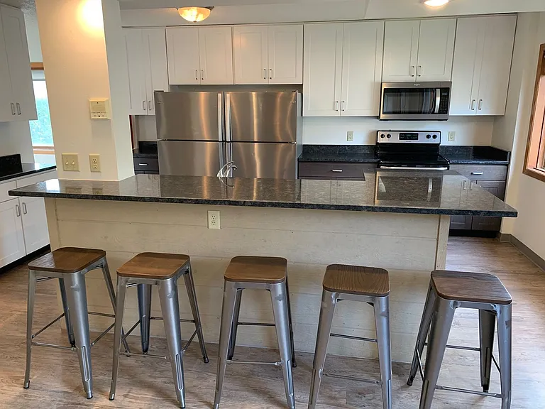 505 N Carroll St — Photo 1