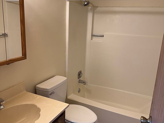 5th image of 20152 S Frankfort Square Rd APT K