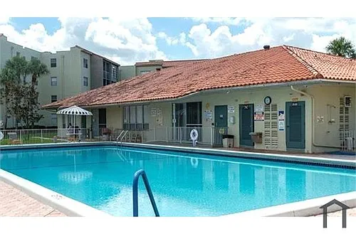 1810 N Lauderdale Ave #2401 Photo 1