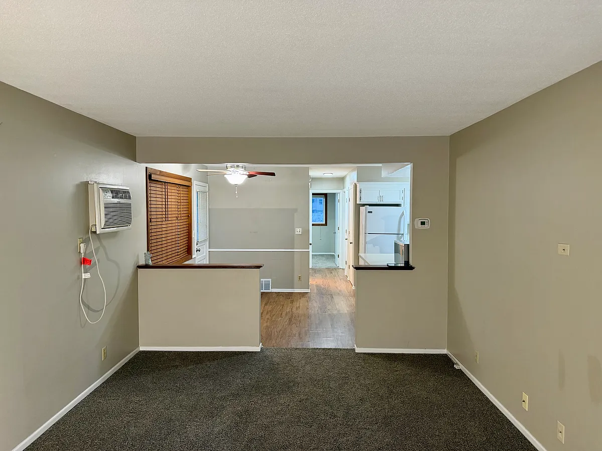 Building Photo - 1677 Leone Ave