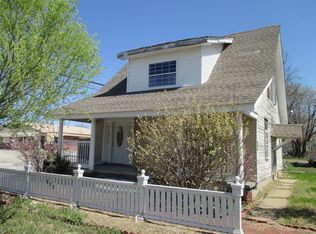 809 Harding St, Coffeyville, KS 67337