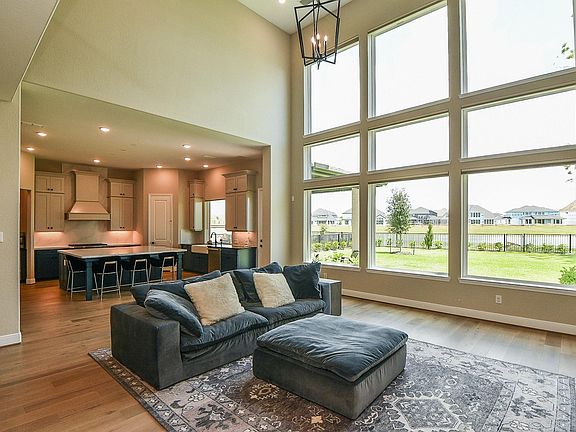 5th image of 10506 Fountain Ct