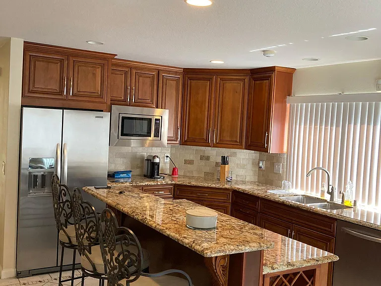 7507 Graystone Dr — Photo 4