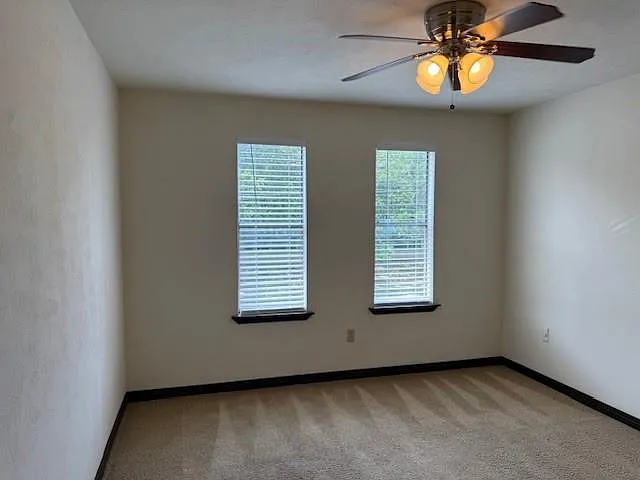979 Navarre Ave — Photo 10