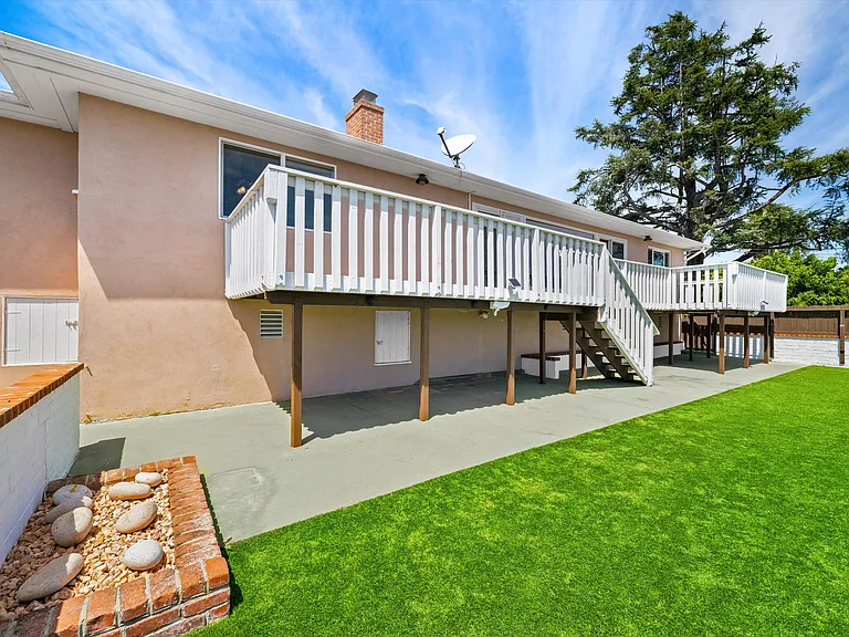 4258 Summit Dr — Photo 27