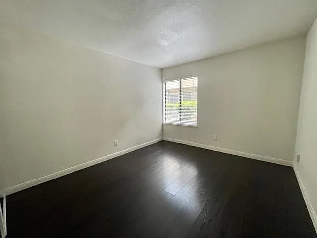 Bedroom left side