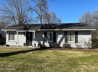 504 Meadow Ln, Cleveland, MS 38732