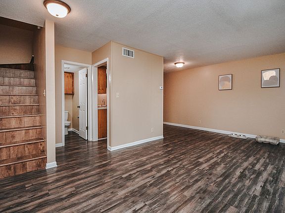 2nd image of 3804 Palmetto Ave #C