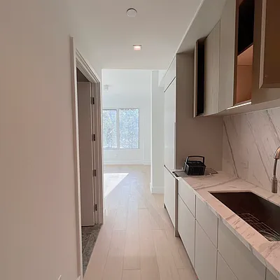 Rented by MaxInvest Real Estate, Inc. | media 7