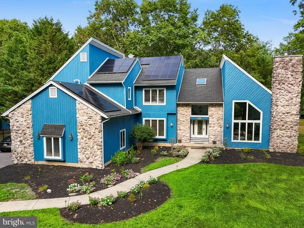 209 Shady Knoll Ln, Galloway, NJ 08205
