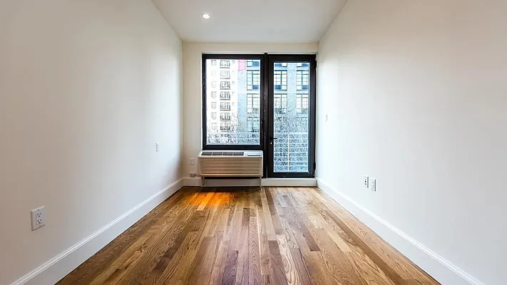 Rented by Nooklyn NYC LLC | media 9