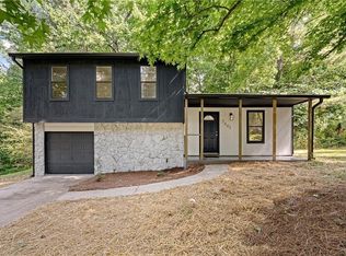 5401 Martins Crossing Rd, Stone Mountain, GA 30088
