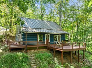 26 Benfield Rd, Weaverville, NC 28787