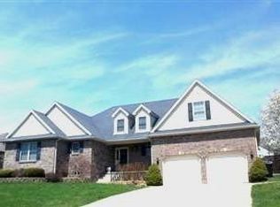 885 Ridgeview Dr, Frankfort, KY 40601